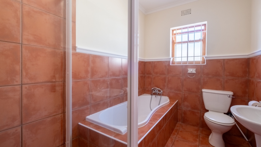 To Let 3 Bedroom Property for Rent in Klein Welgevonden Western Cape